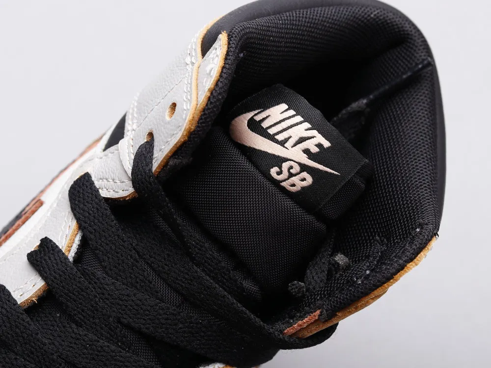 CE - AJ1 gray and white scratch shoes for women
