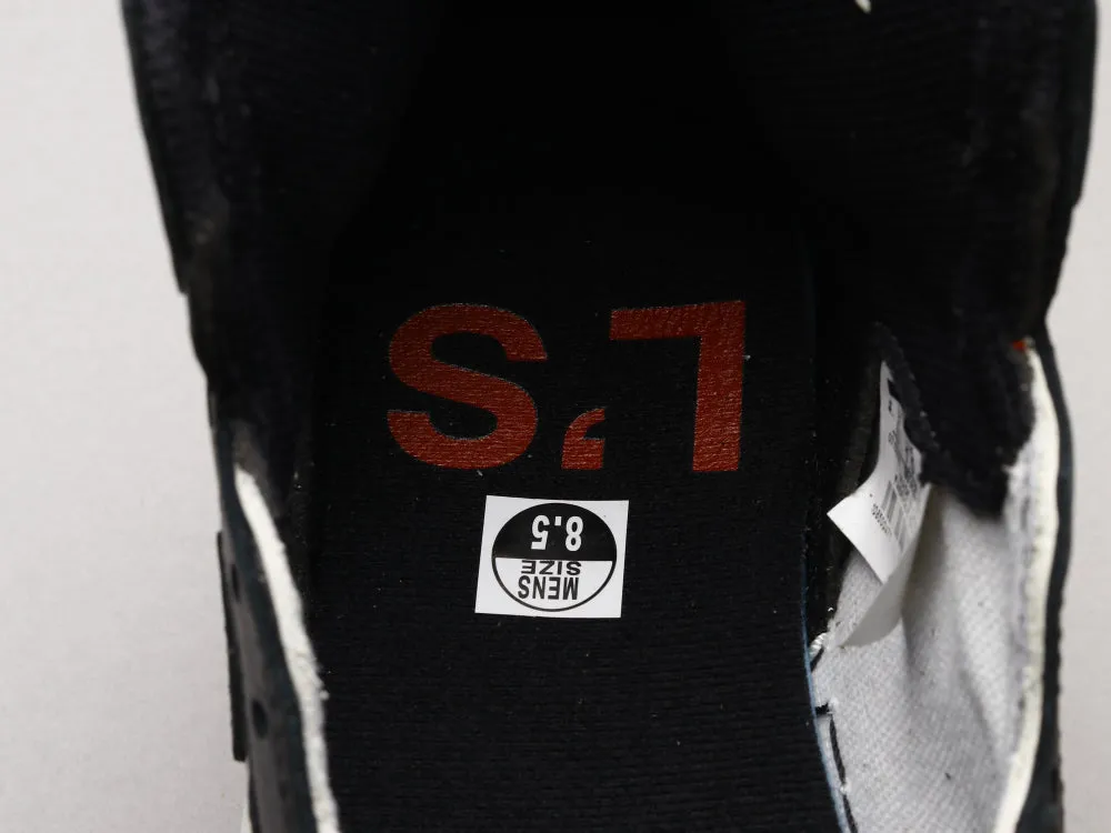 CE - AJ1 No resale of black and red