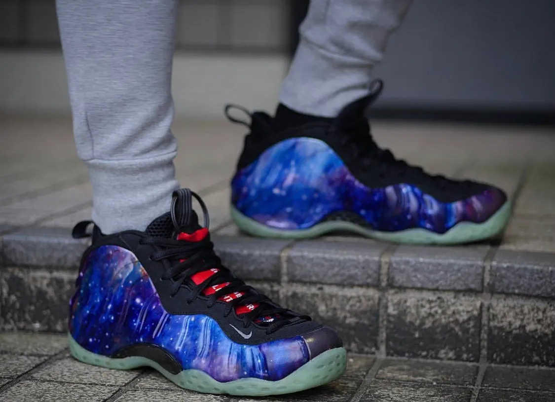 CE - NKE Hardaway Foam Galaxy Star Spray 1.0