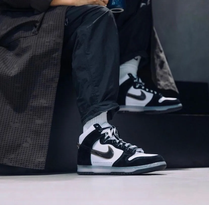 CE - NKE Slam Jam co-branded