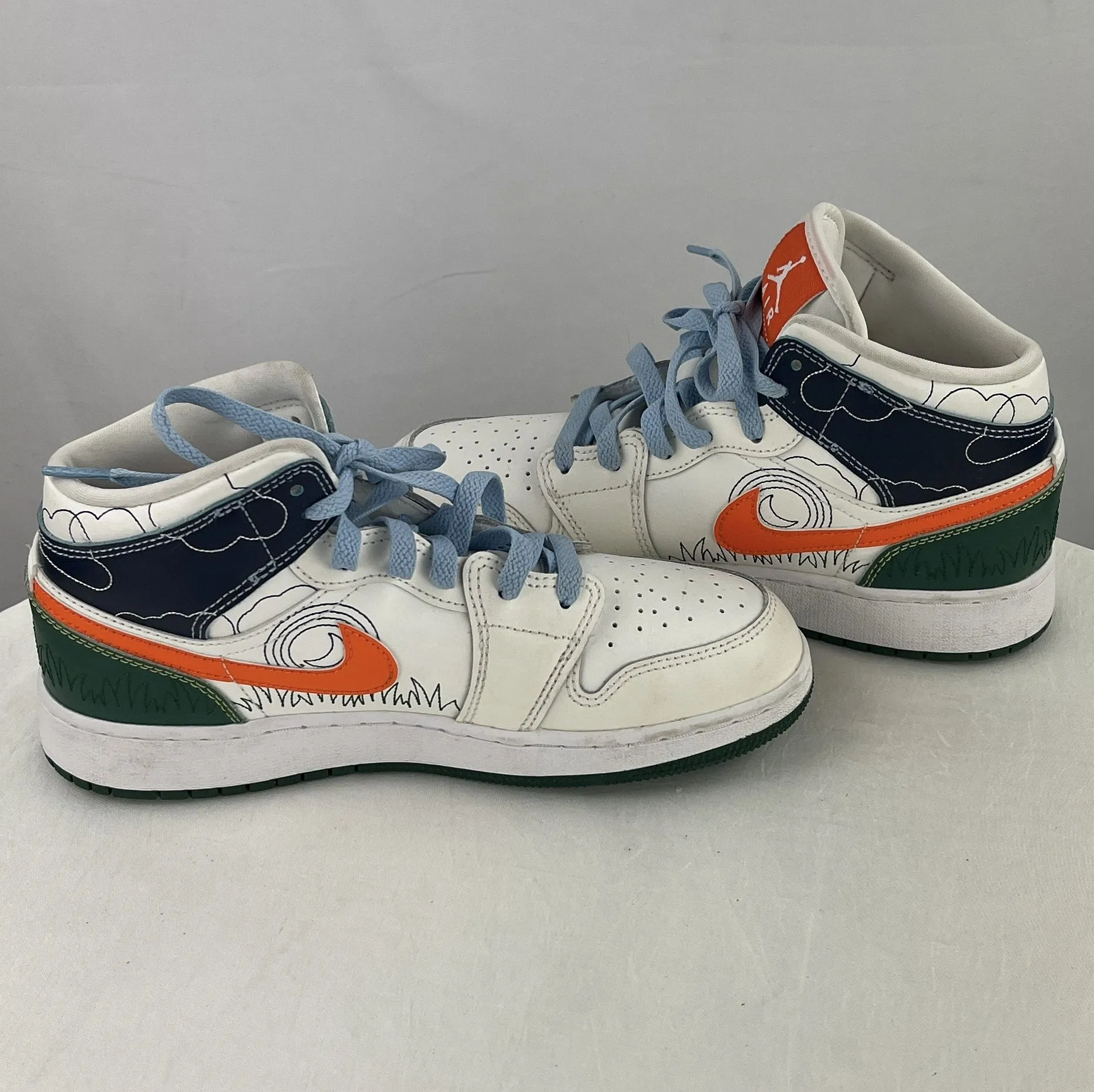 Nike Air Jordan 1 Stitch White Floral Sneaker Athletic Shoe Unisex Kids 5