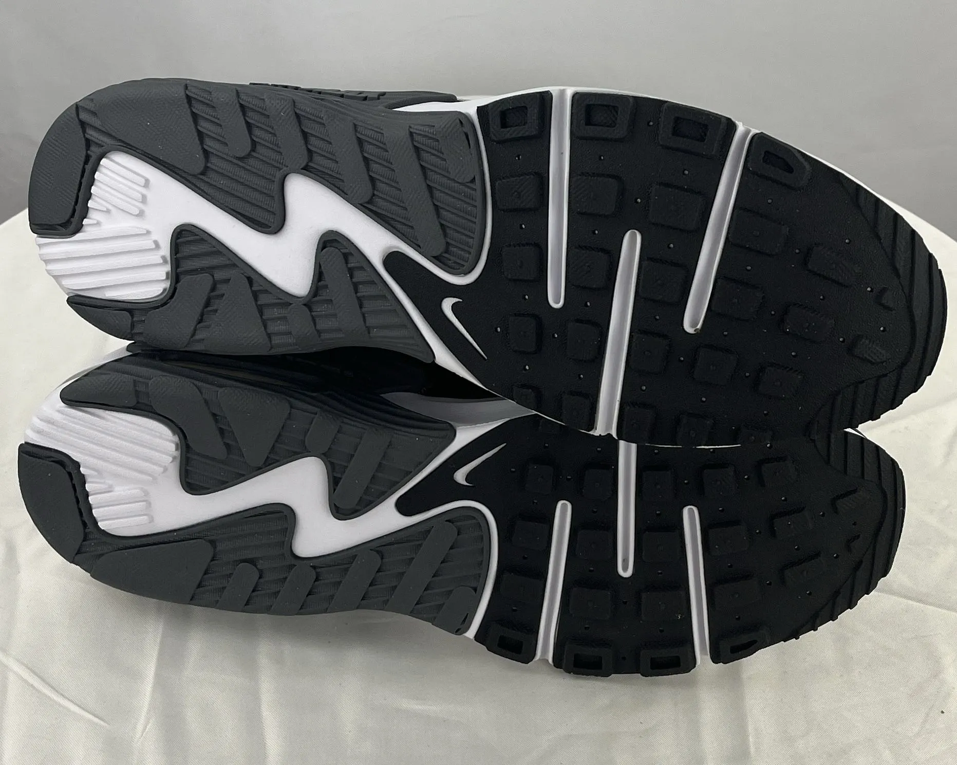 Nike Air Max Excee Shoes Men's Size 14 Black White CD4165-001 Athletic Sneakers