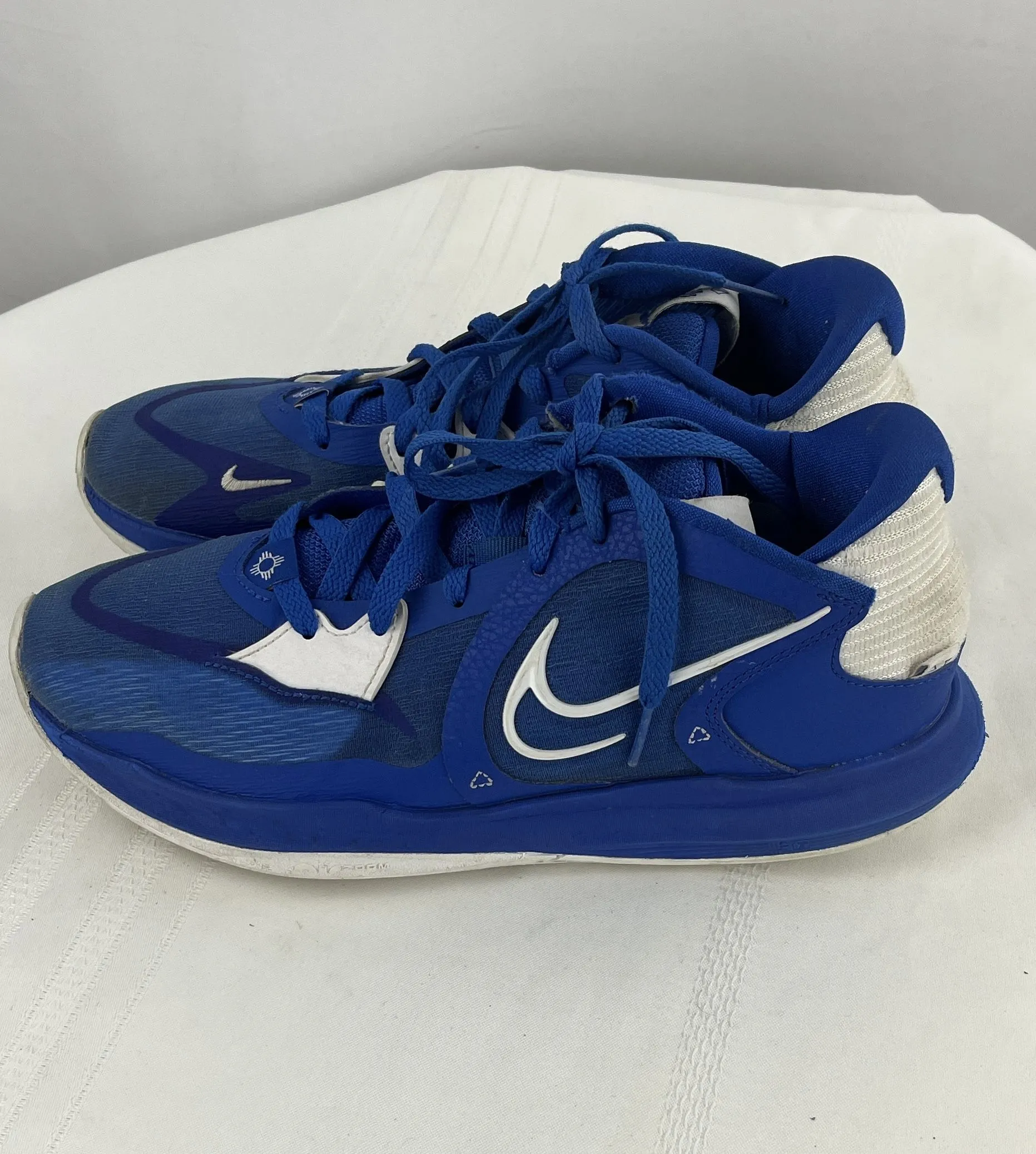 Nike Kyrie Low 5 TB Men's Game Royal White Basketball Shoe Size 8