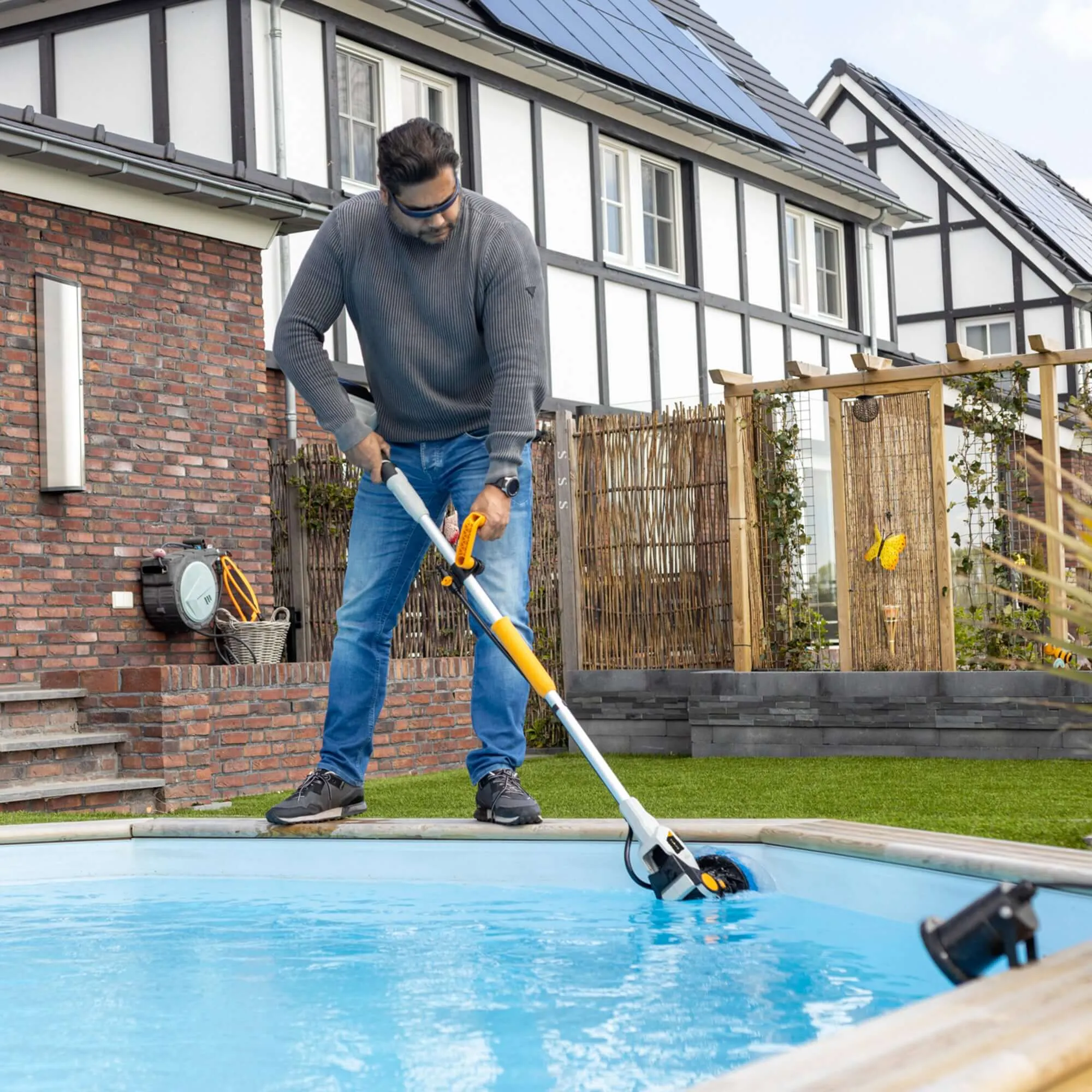 Twin Brush® Cordless Cleaning Brush Brushless 18V with all accessories