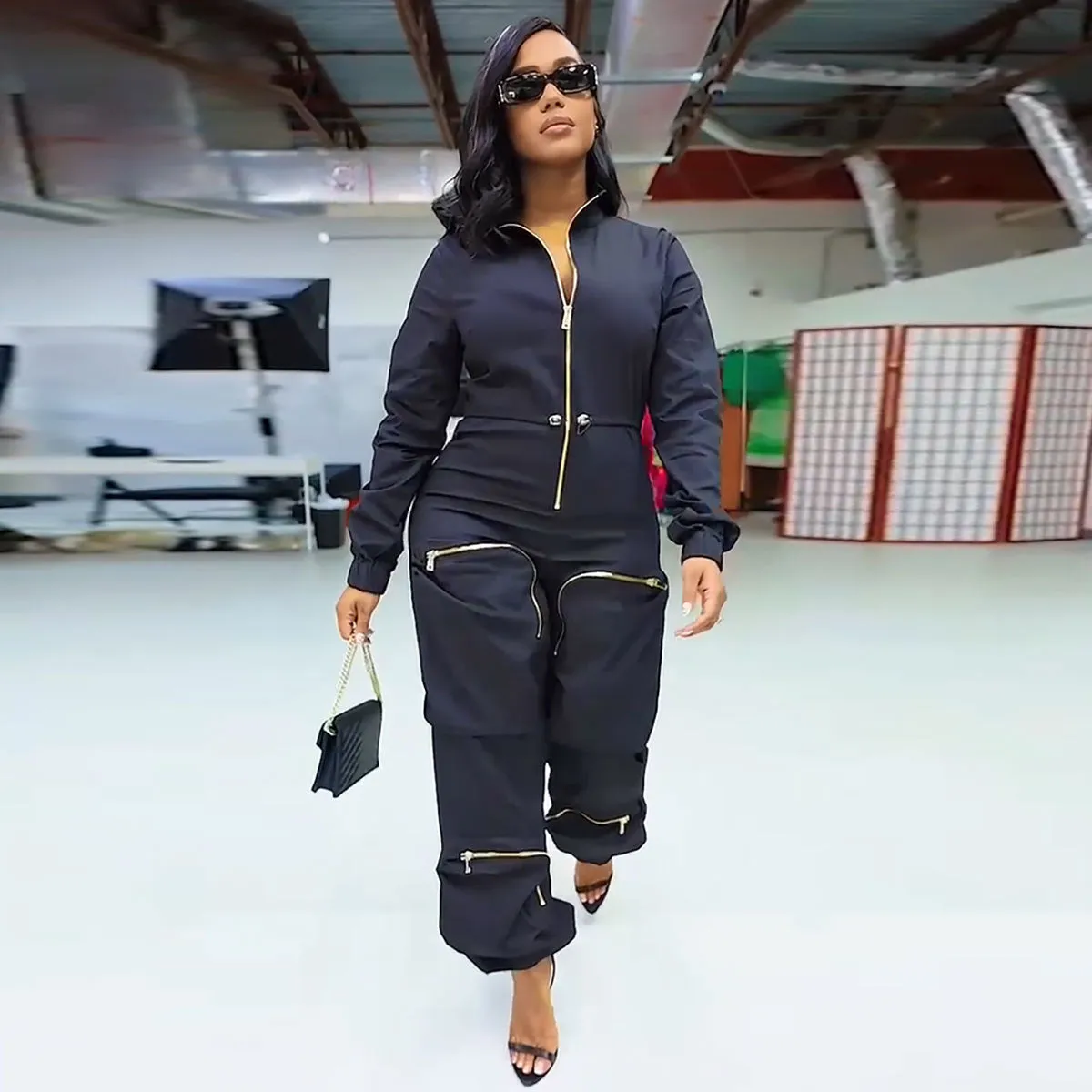 XIANGTUIBAO New cross-border new women's clothing, 2025 waist tooling jumpsuit, metal zipper bread bag casual trousers